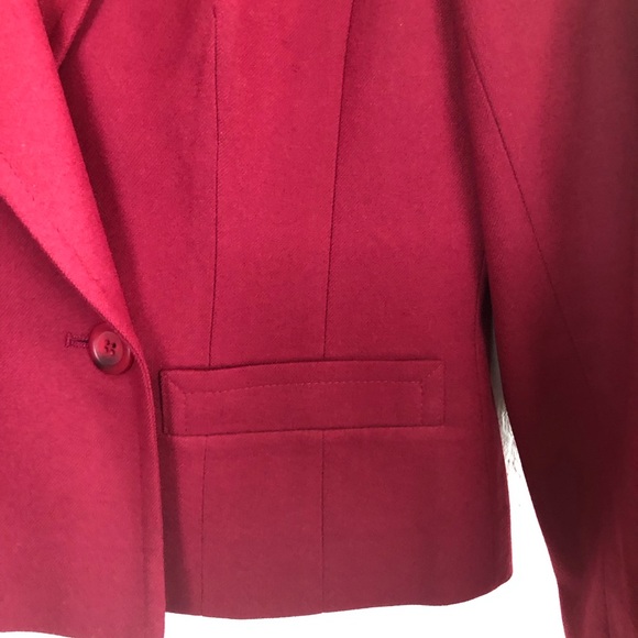 PENDLETON Womens Short Jacket 100% Virgin Wool Size 6 Dark Red Made In U.S.A - Picture 5 of 16